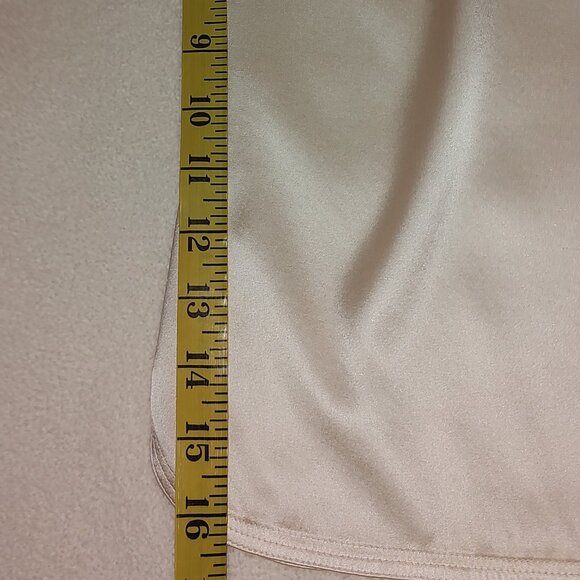 THE WRIGHTS TANK TOP SILK SPANDEX TWIST NECK CENTER ROSETTE SLVLS WHITE SZ 8 NWT - Picture 6 of 11